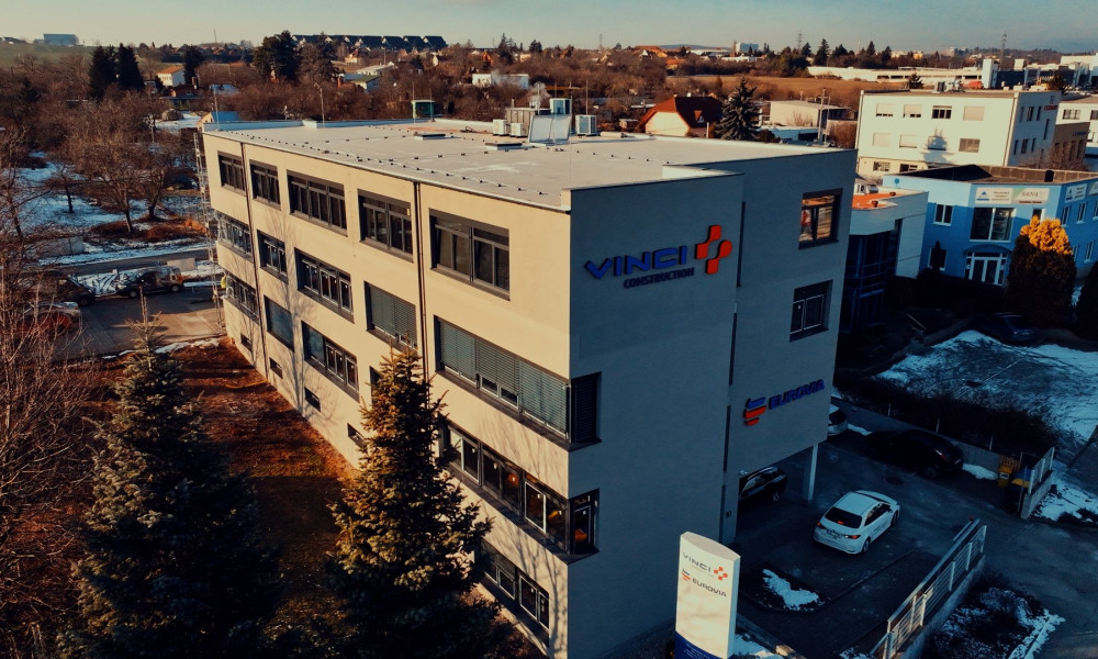Nástavba 4. patra administrativní budovy Eurovia Vinci | 370 m² dřevostavby