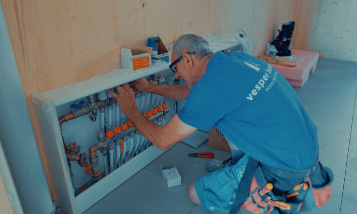 INSTALATÉR:KA – VODO / TOPO