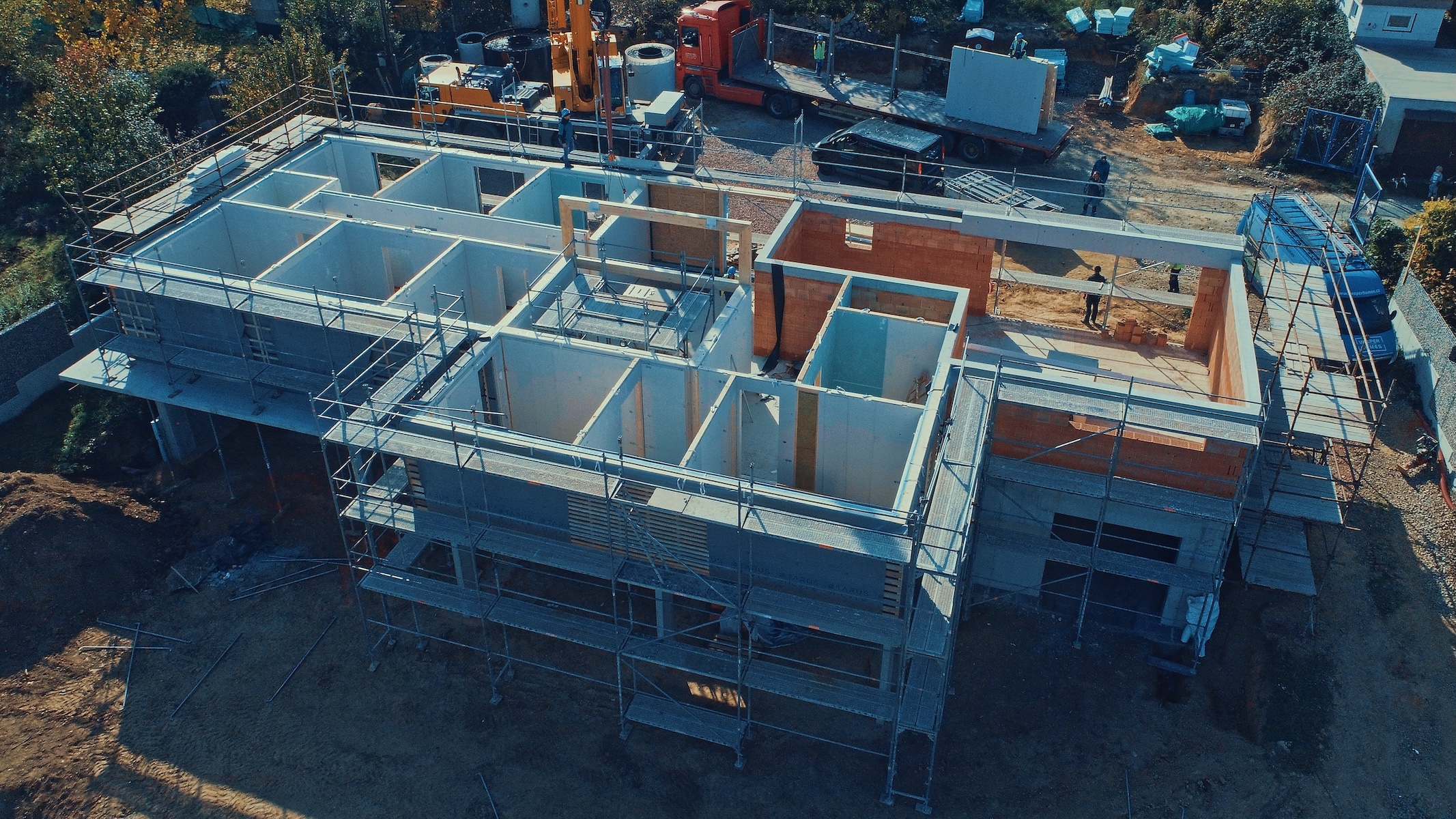 KONSTRUKTÉR:KA | PROJEKTANT:KA (80–100%) - 3