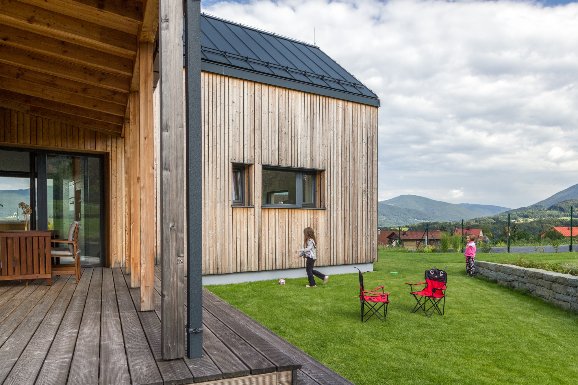 Mercedes VESPER HOMES